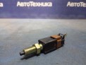 Концевик под педаль тормоза  Subaru Forester SG5 EJ202 2004