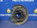 Щиток тормозного механизма задний правый Toyota Ist NCP61 1NZ-FE 2005