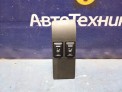 Кнопка включения обогрева сидений  Nissan X-trail NT30 QR20DE 2007
