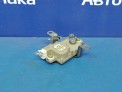 Замок багажника задний Nissan Bluebird Sylphy QG10 QG18DE 2004