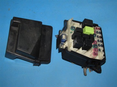 Блок предохранителей Mazda Familia BJFW FS  2001 