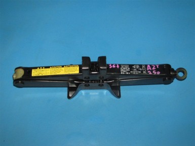 Домкрат Toyota Avensis AZT250 1AZ 2004 