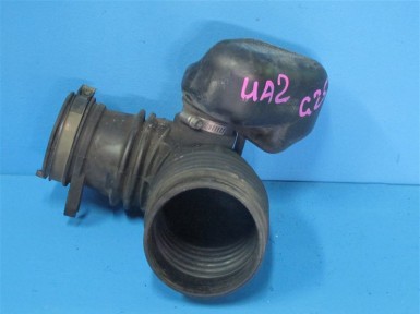 Патрубок воздушного фильтра Honda Inspire  UA2 G25A 1998 