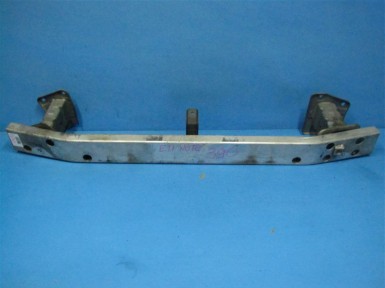 Усилитель бампера передний Nissan Note E11 HR15 2005