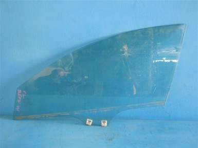 Стекло двери переднее левое Mazda Mazda3/axela  BL 2009 