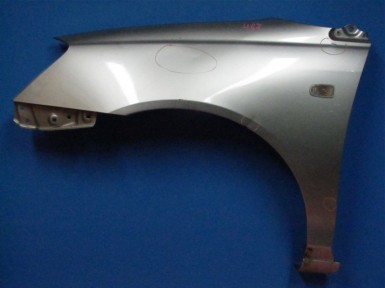 Крыло переднее левое Toyota Allion ZZT240  1ZZ 2004 