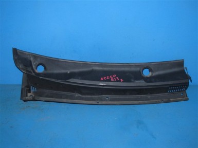 Решетка под лобовое стекло правая Toyota Raum NCZ20 1NZ-FE 2005