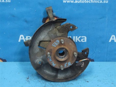 Ступица передняя правая Mazda Demio DW3W B3 2000