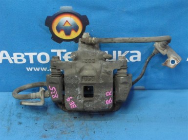 Суппорт задний правый Subaru Legacy BE9 EJ254  2001 