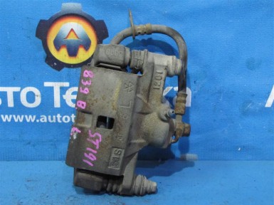 Суппорт задний левый Toyota Corona ST191 3S 1995