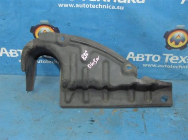 Защита двигателя верхняя правая Mazda Demio  DW3W B3-ME 1998 