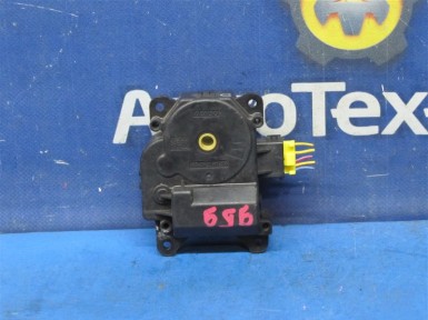 Сервопривод заслонок печки нижний Subaru  Legacy Lancaster BHE 2001 