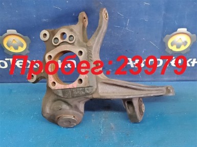 Цапфа задняя левая Toyota Avensis AZT250  1AZ-FSE 2003 