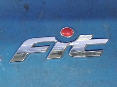 Эмблема задняя Honda Fit GD1 L13A 2002 