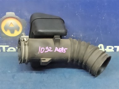 Патрубок воздушного фильтра Toyota Sprinter  Carib AE115G 7A-FE 1996 