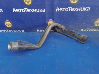 Горловина топливного бака Toyota Ist NCP61  1NZFE 2005 