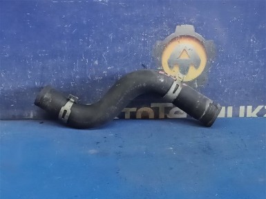 Патрубок радиатора верхний Nissan Bluebird Sylphy QG10 QG18DE 2004