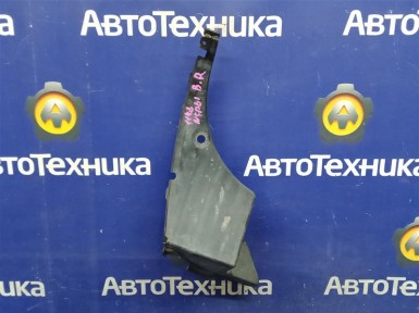 Подкрылок задний правый Toyota Ist NCP61  1NZFE 2005 