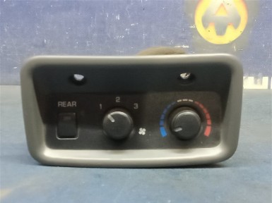 Блок управления климат-контролем задний Mitsubishi  Pajero V75W 6G74 2000 