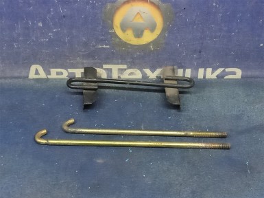 Крепление аккумулятора верхний Mazda Demio  DW3W B3E 2001 
