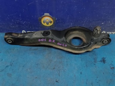 Рычаг поперечный задний нижний правый Mazda Axela BKEP LFVE 2006