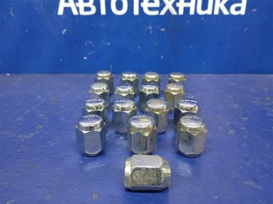 Гайка на колесо Mitsubishi Colt Z25A 4G19  2003 