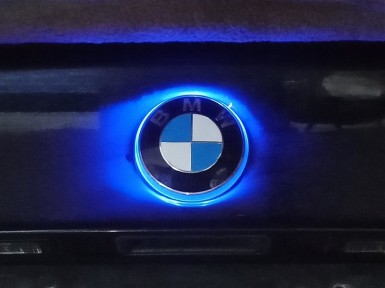 Эмблема задняя BMW 3-series E90 N46B20B 2005 