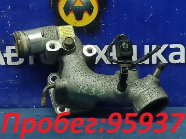 Патрубок системы охлаждения Mitsubishi Pajero  V75W 6G74 2004 