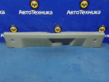 Накладка замка багажника Mazda Demio DW5W  B5E 2001 