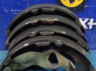 Тормозные колодки задние Toyota Corona Premio  ST210 3SFSE 2001 