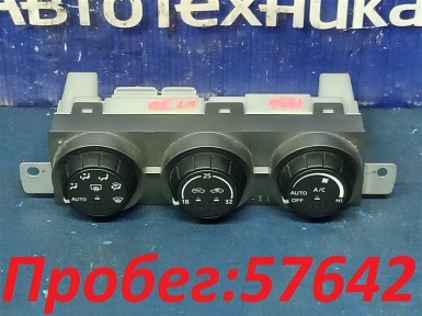 Блок управления климат-контролем Nissan X-trail  NT30 QR20DE 2004 