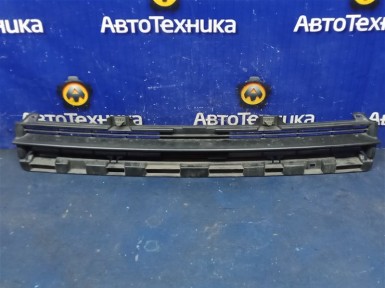 Решетка радиатора нижняя Honda Step Wagon  RK1 R20A 2012 