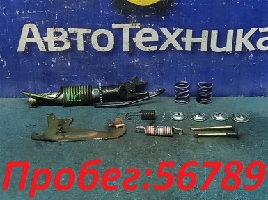 Механизм стояночного тормоза задний правый  Toyota Corona Premio ST215 3S-FE 2001 