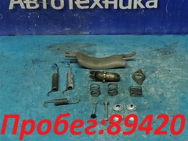 Механизм стояночного тормоза задний левый  Mitsubishi Pajero V75W 6G74 1999 