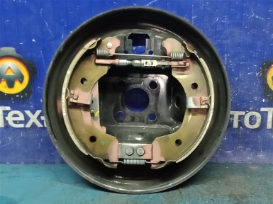 Механизм стояночного тормоза задний правый  Nissan Note E12 HR12DDR 2014 