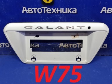 Накладка крышки багажника задняя Mitsubishi  Galant EA3A 4G64 2001 