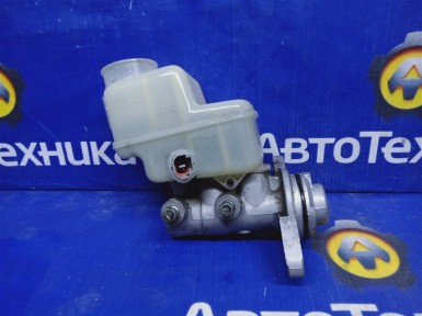 Главный тормозной цилиндр Toyota Rav4 ACA31W  2AZFE 2009 