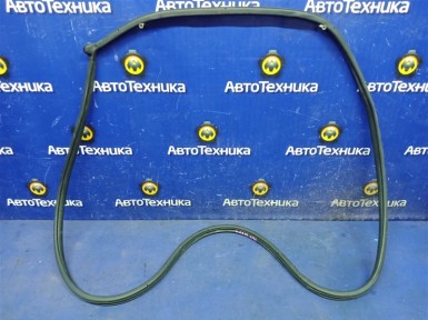 Уплотнитель двери передний правый Subaru  Forester SH5 EJ205 2008 