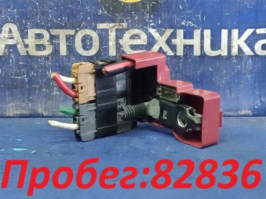 Блок предохранителей Nissan Juke YF15 HR15DE  2011 