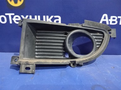 Накладка противотуманной фары передняя левая  Mitsubishi Lancer CS5W 4G93 2007 