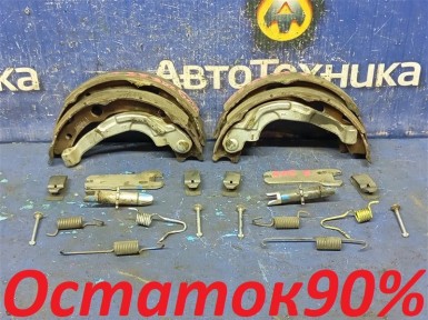 Механизм стояночного тормоза задний Toyota  Wish ZGE25G 2ZR-FAE 2011 