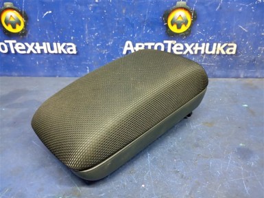 Подлокотник передний Toyota Corolla Runx  ZZE123 2ZZ-GE 2001 