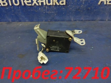 Сервопривод заслонок печки левый Toyota Mark 2 GX100 1G-FE 1998