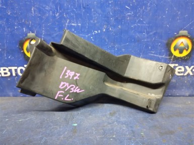 Дефлектор радиатора передний левый Mazda  Demio DY3W ZJVE 2002 