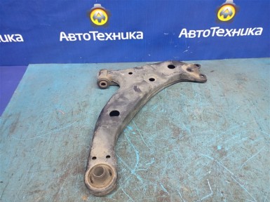 Рычаг поперечный передний правый Toyota Sprinter  AE110 5A-FE 1997 
