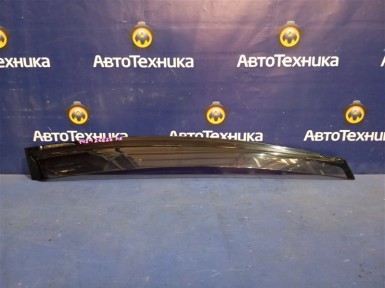 Ветровик передний правый Toyota Wish ZGE25G  2ZR-FAE 2011 