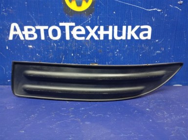 Заглушка бампера передняя левая Toyota Allex/corolla  Runx NZE121 1NZ-FE 2001 