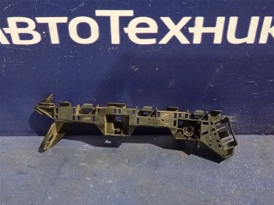 Крепление бампера переднее правое Honda Fit GK3 L13B 2013