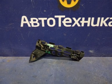 Крепление бампера переднее правое Honda N-wgn  JH2 S07A 2015 