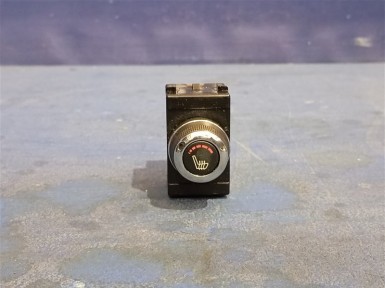 Кнопка включения обогрева сидений правая  Infiniti Ex37 NJ50 VQ37VHR 2010 